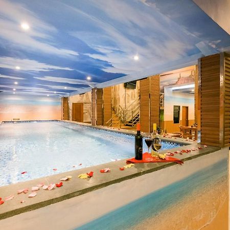 Caroline Hostel ชังกู ภายนอก รูปภาพ