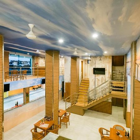 Caroline Hostel ชังกู ภายนอก รูปภาพ